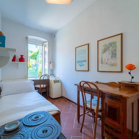 Loppia Secret Mansarda By Wonderful Italy * بيلاجيو