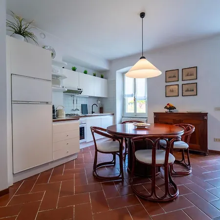 Loppia Secret Mansarda By Wonderful Italy