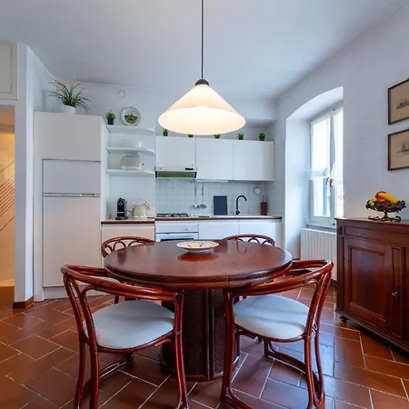 Loppia Secret Mansarda By Wonderful Italy *