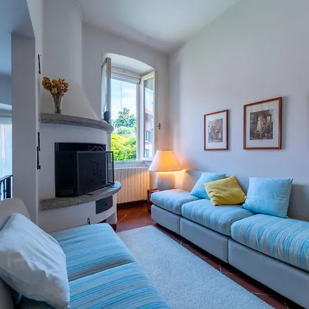 Loppia Secret Mansarda By Wonderful Italy Apartment