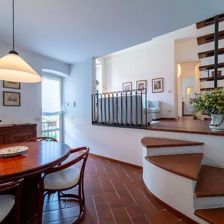 Loppia Secret Mansarda By Wonderful Italy Appartement *